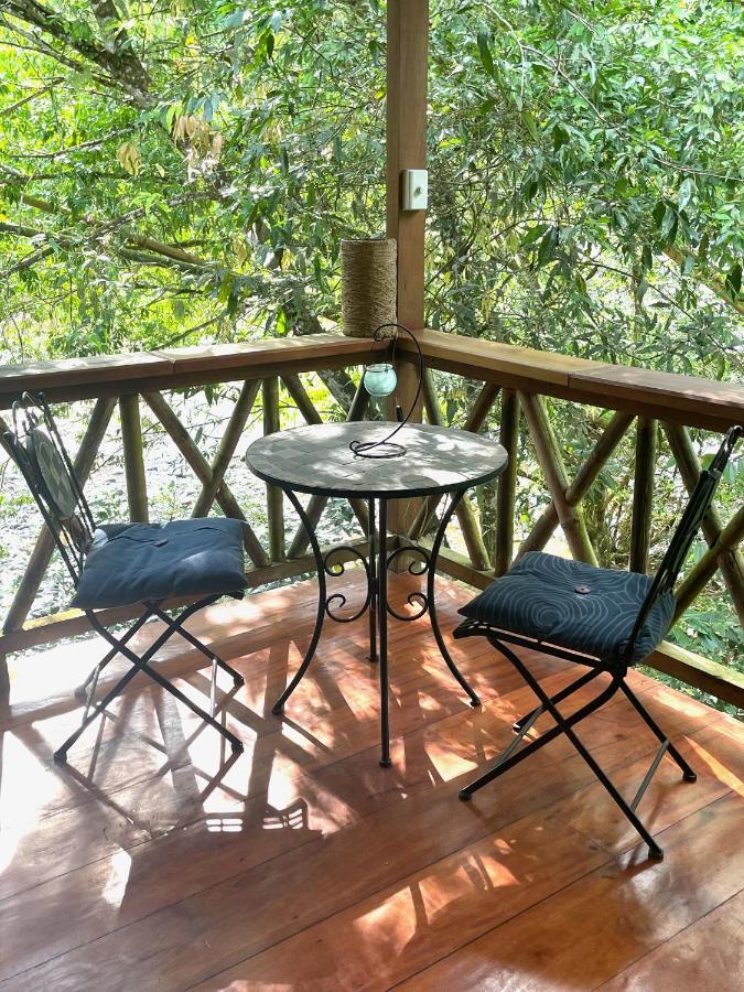 Caoni Riverside Lodge Пуерто Кито Екстериор снимка